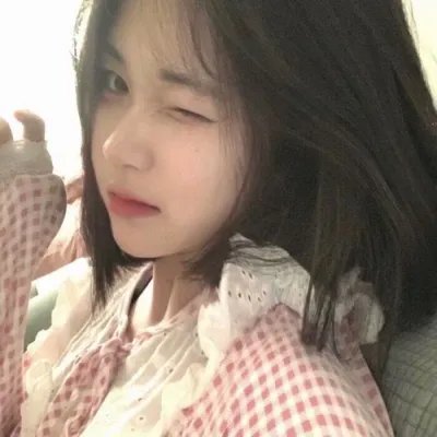 小鼠和大象的创意 海报